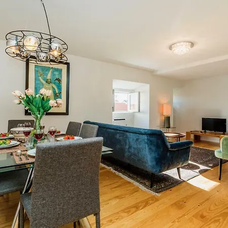 Cathedral Luxury And Spacious Apartment Lisbon
