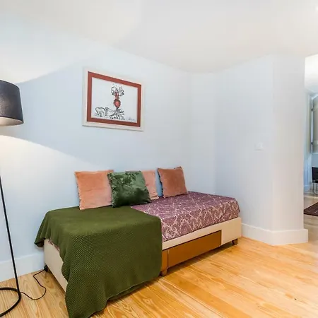 Cathedral Luxury And Spacious Apartment Lisbon