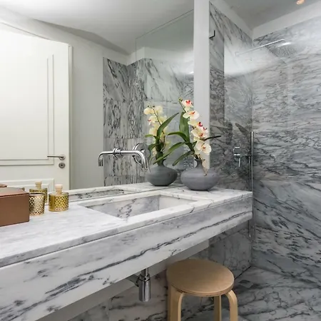 Cathedral Luxury And Spacious Apartment Lisbon